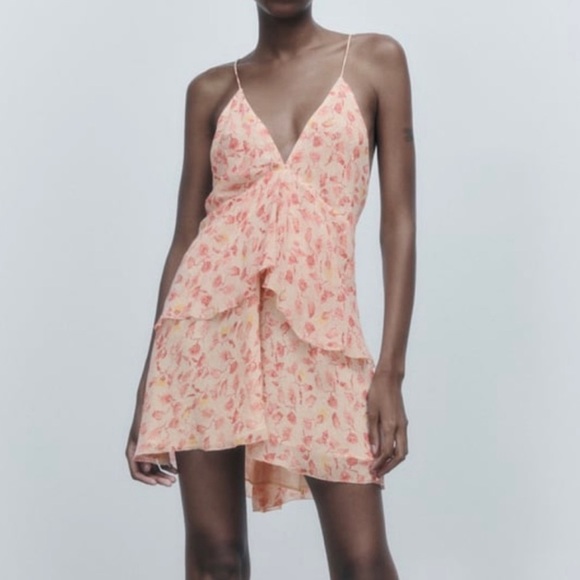 Zara Dresses & Skirts - PRINTED SHORT DRESS
